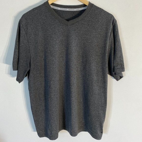 Reebok Men's Small V-neck Tee Shirt, L (p17) - Picture 1 of 7